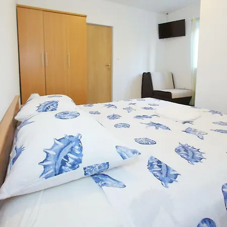 Apartman Anka شقة *